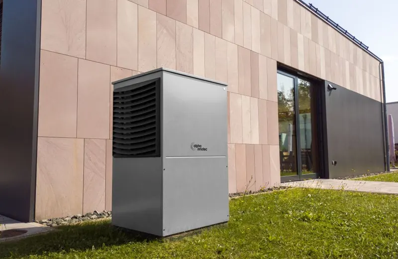 Outdoor heat pump unit